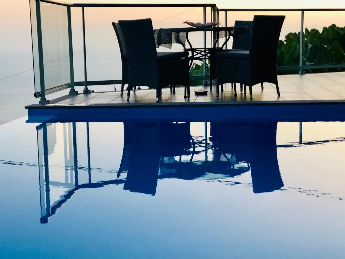 Villa Vista Azul à Arco da Calheta  Extérieur photo